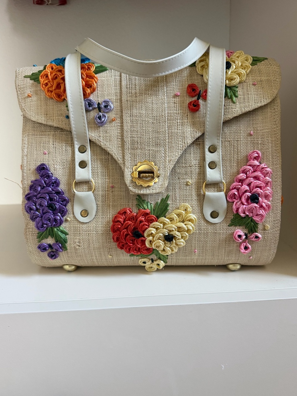 Vintage Embroidered Raffia Floral Handbag – Beautiful Condition